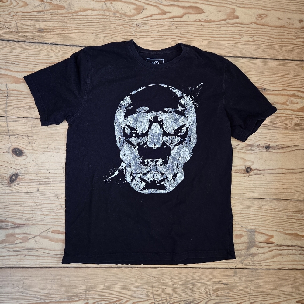 g:21 Black Skull Graphic Tee Men’s Large